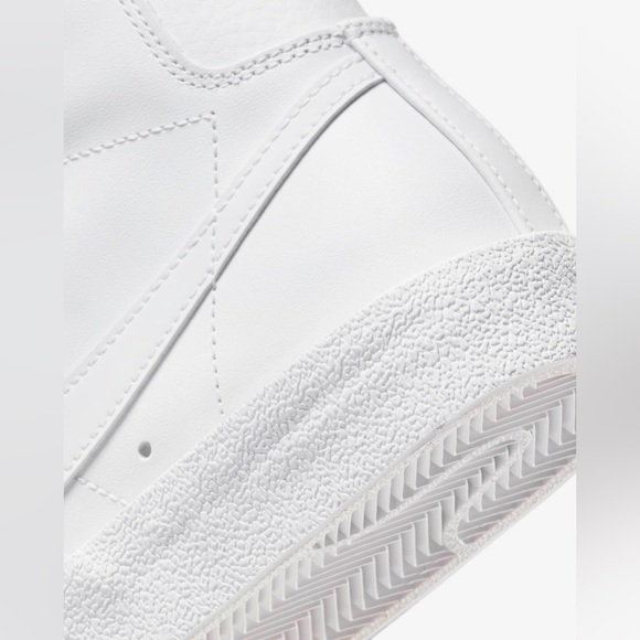 Nike Blazer Mid '77 Women's Shoes - CZ1055-117 - New - Size 9 - Picture 7 of 14